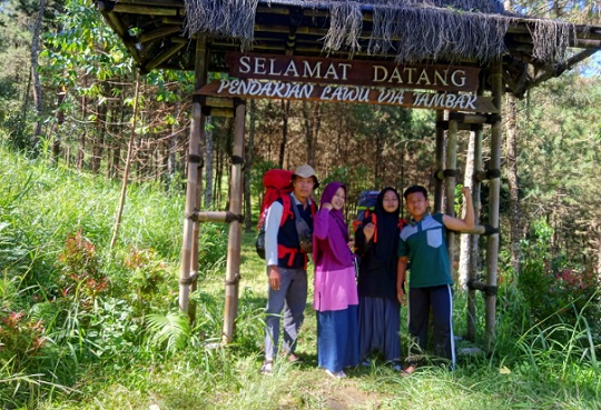 Jalur Pendakian Gunung Lawu Via Tambak